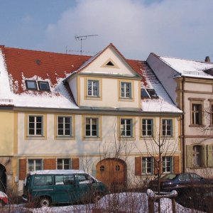 Umfasssende Fassadenrestaurierung und Sanierung eines Baudenkmals in Erlangen