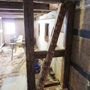 Sanierung Innenfachwerk mit Altholz