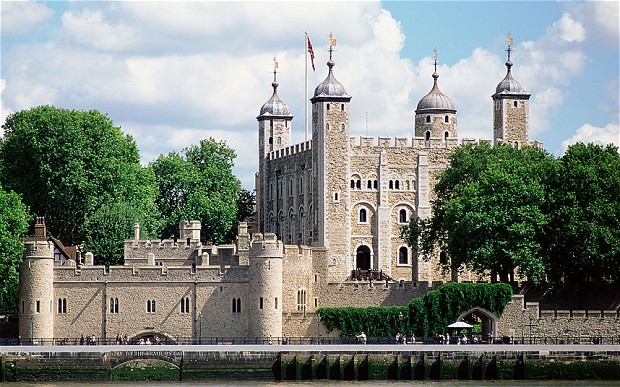 Tower of London - Referenzobjekt  Allbäck Leinölfarbe (dt. Vertriebsstelle www.leinoel-natuerlich.de)