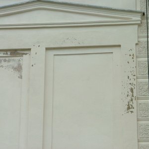 Saniertes Schloß Krobnitz: Fassadenschäden
