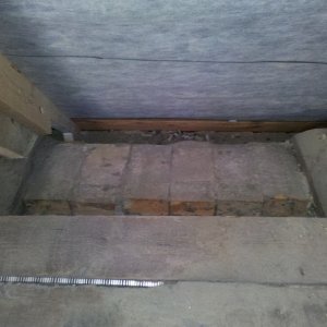Übergang Isolierung Dachfläche/Sparren zu Mauerwerk?