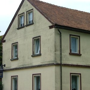 Fassade mit modernem Edelputz und Anstrich
