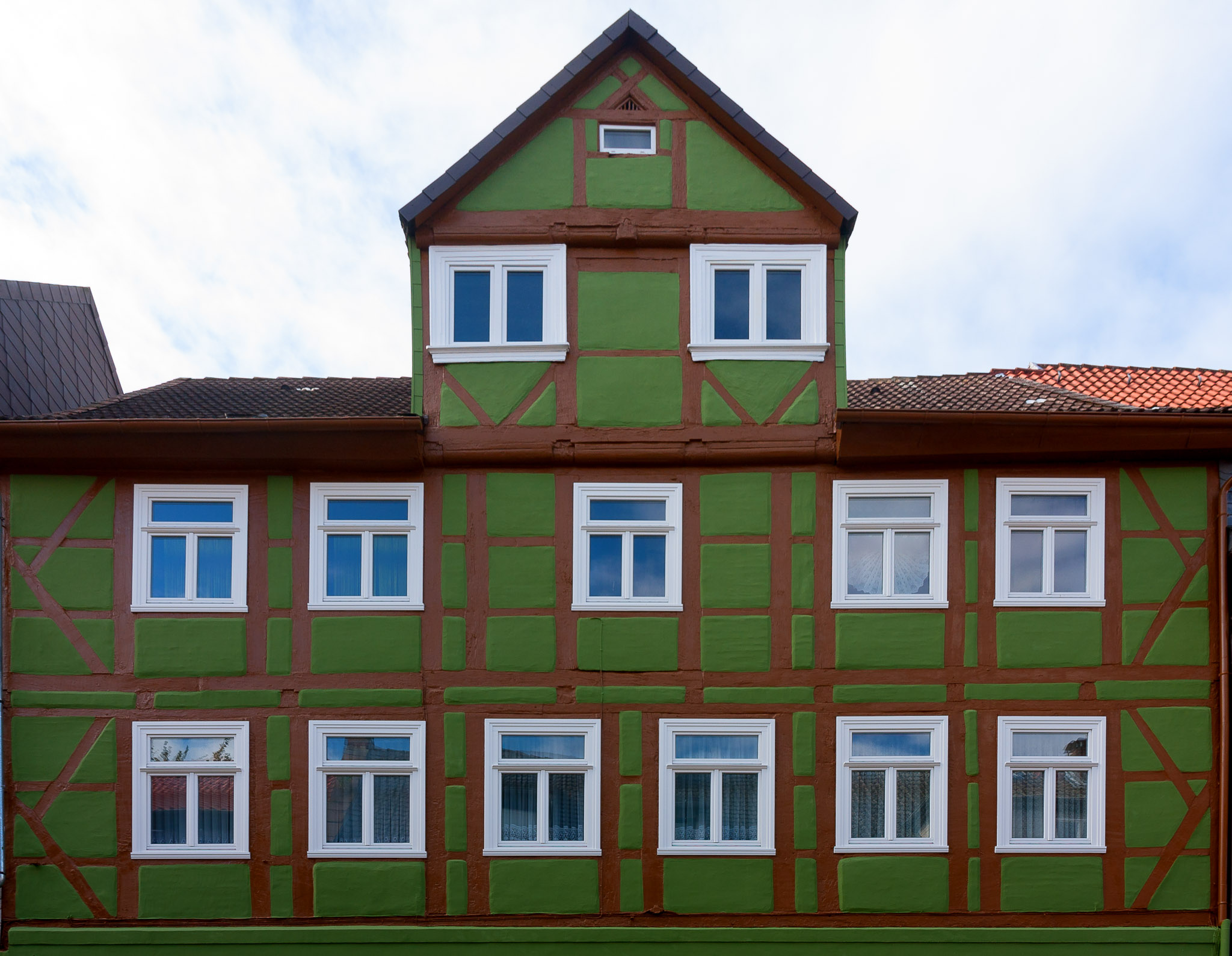 Fachwerkhaus mit grüner Fassade