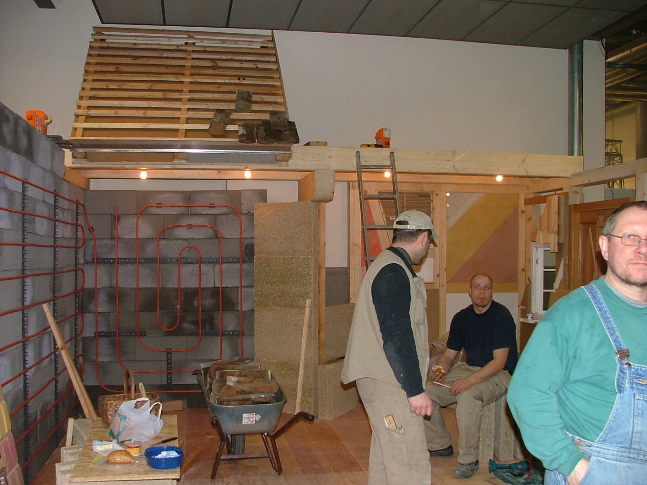 HAUS 2007: Der Aufbau beginnt,  die grobe Gestaltung steht