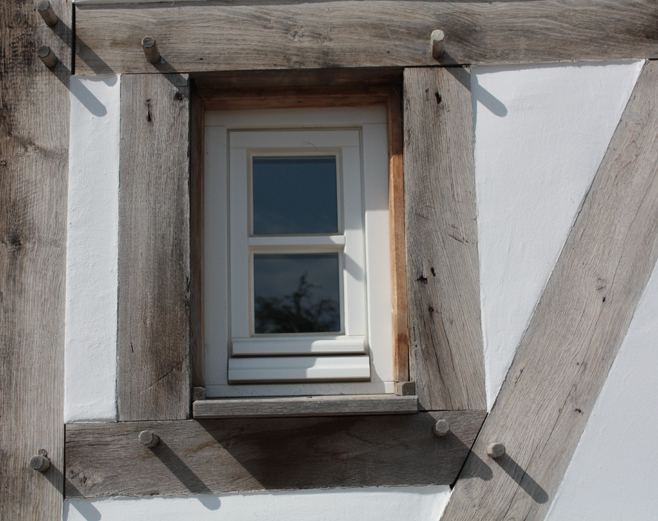Holzfenster und Holztüren für Fachwerkhäuser