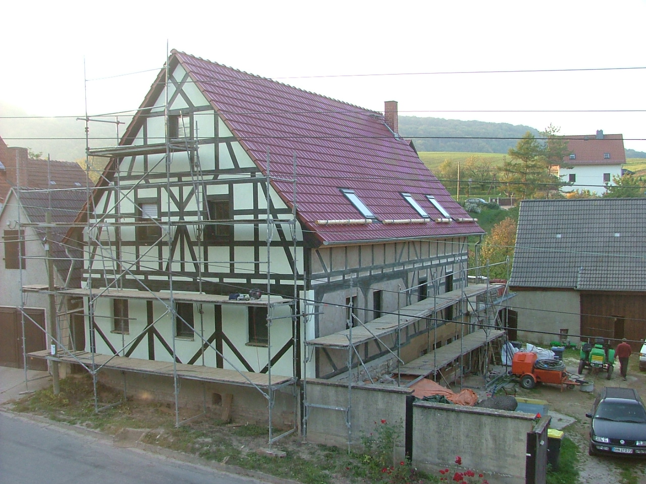 Lehmau&szlig;enputz bei einem Neubau nach historischen Vorbild (Gesamteindruck)