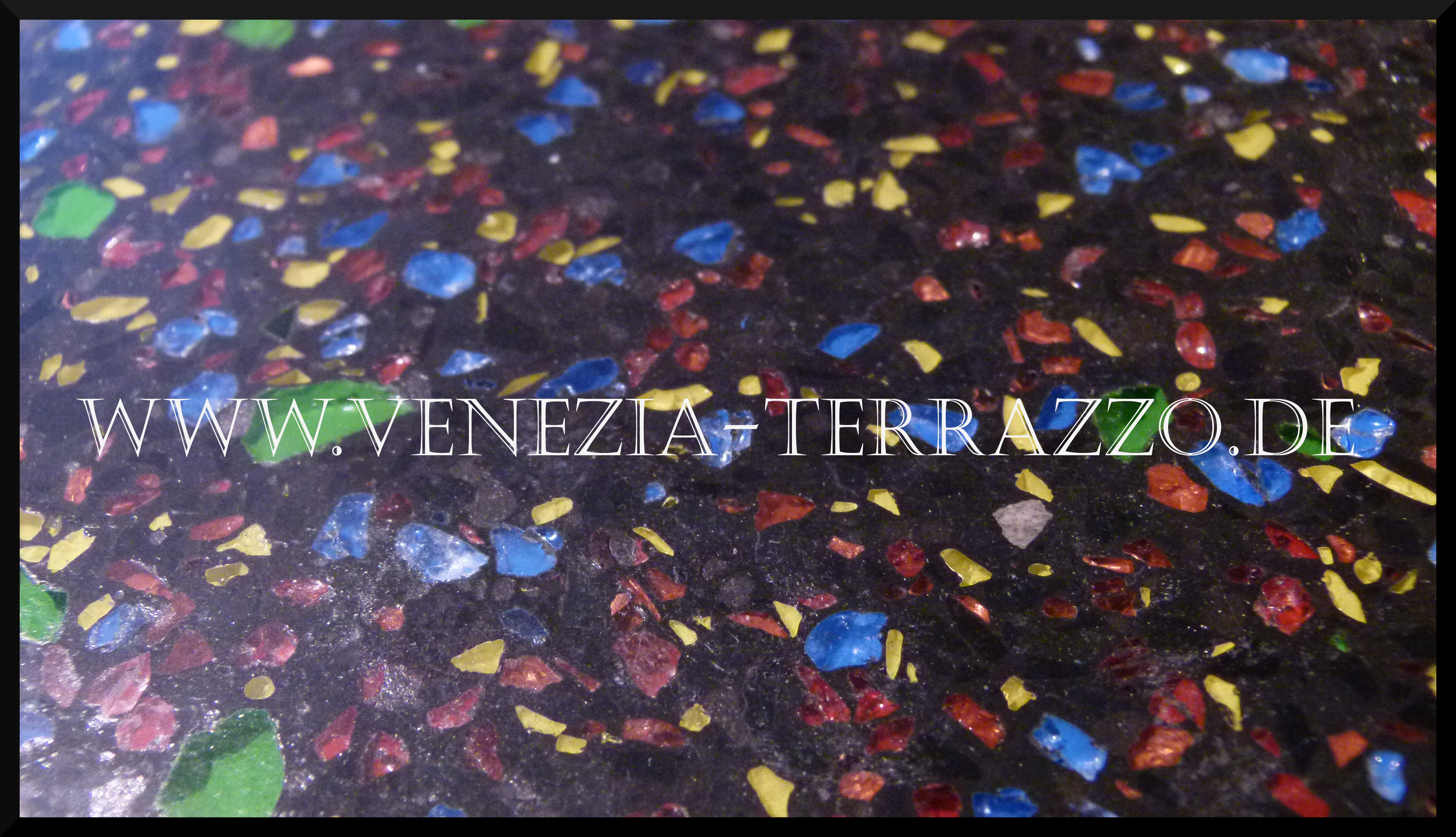 Terrazzo Muster mit Glas: 15 02 19